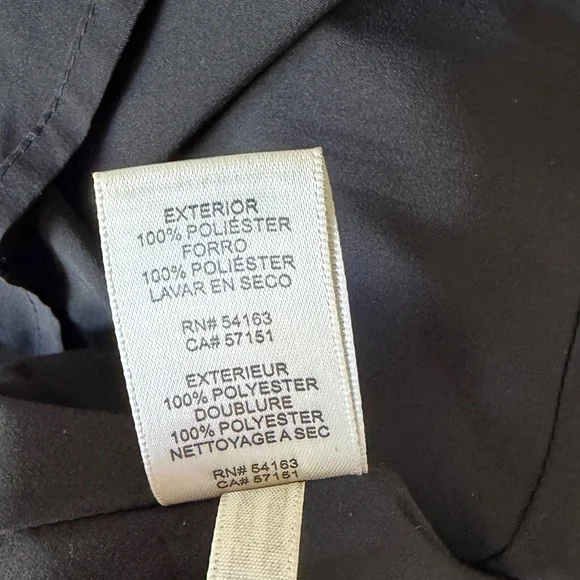 Eliza J Seamed Crepe Shift Dress in Black. Size 8 - Picture 8 of 8